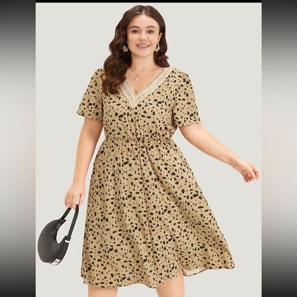 NWT BloomChic Plus Size Leopard Print Short Sleeve Elastic Waist Dress -Size 2XL - Picture 2 of 8